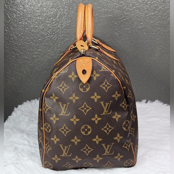 Authentic LV Speedy 35 - Picture 15 of 16
